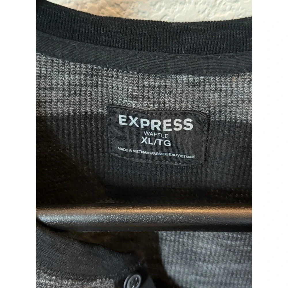 BRAND NEW- Express Waffle Knit Striped Henley Sweater Black Gray XL Long Sleeve‎